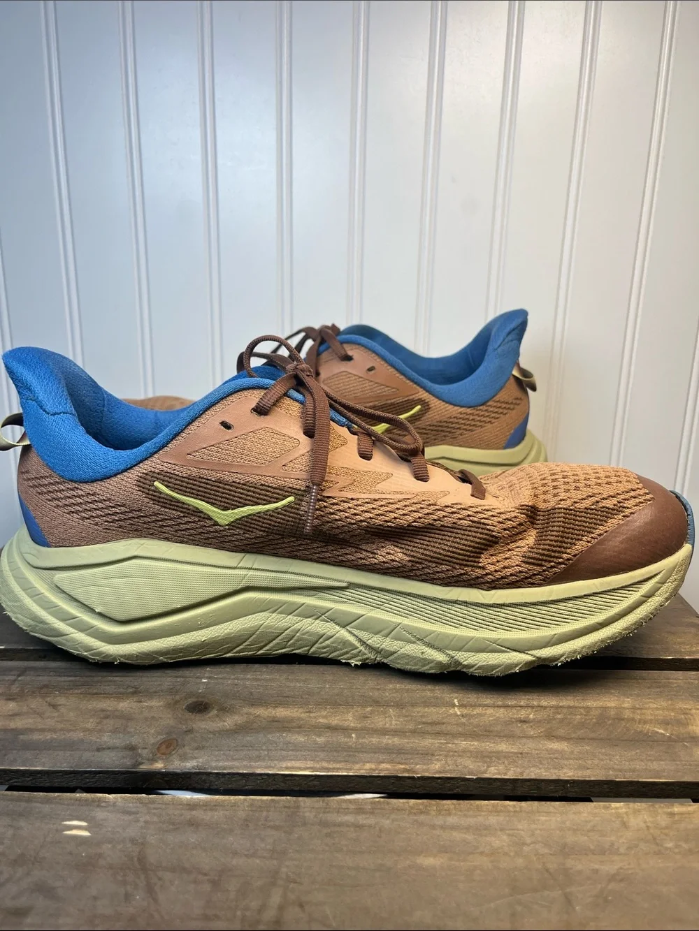 Hoka Men's Challenger 8 Maple Cardamom Trail Running Shoe Sneakers